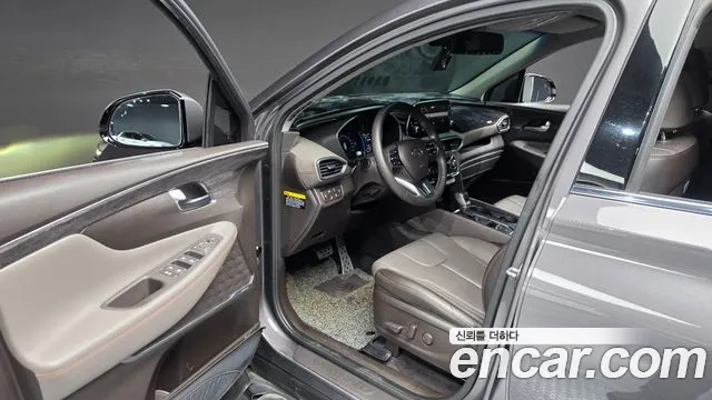 Hyundai Santa Fe 2018 thumb 9