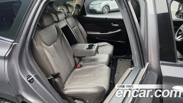 Hyundai Santa Fe 2018 thumb 11