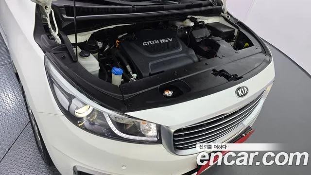 Kia Carnival 2015 thumb 6