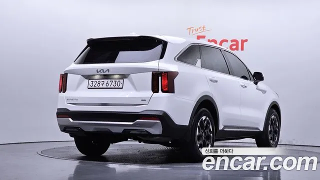 Kia Sorento 2023 thumb 2