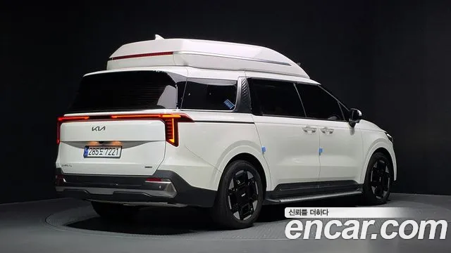 Kia Carnival 2024 thumb 2