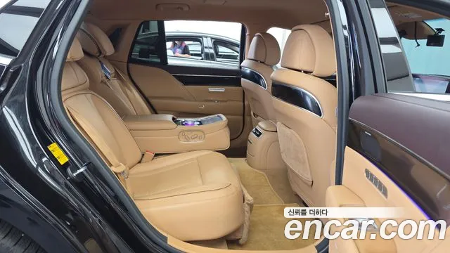 Genesis G90 2023 thumb 12
