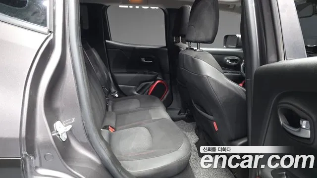 Jeep Renegade 2017 thumb 12