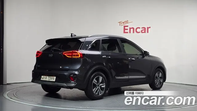 Kia Niro 2019 thumb 2