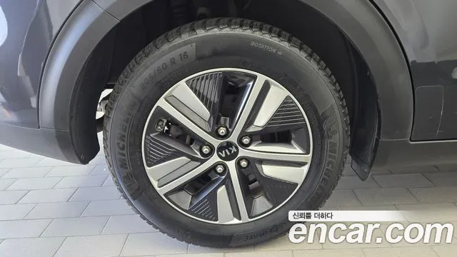 Kia Niro 2019 thumb 5