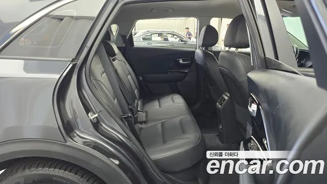 Kia Niro 2019 thumb 12