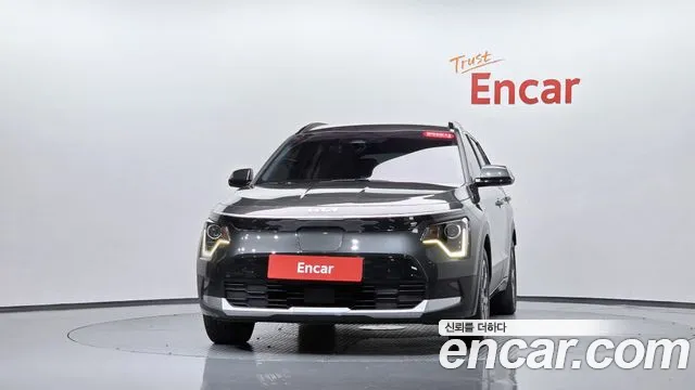Kia Niro 2022 thumb 2