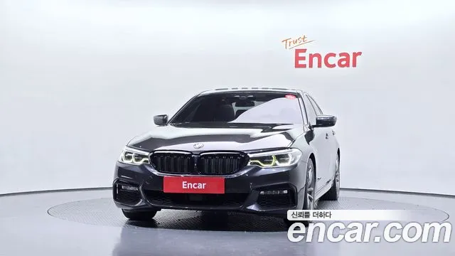 BMW 5-Series 2017 thumb 3