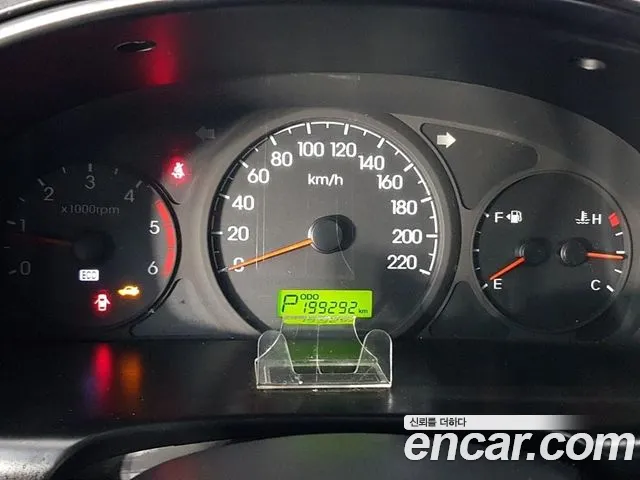 Hyundai Starex 2013 thumb 5