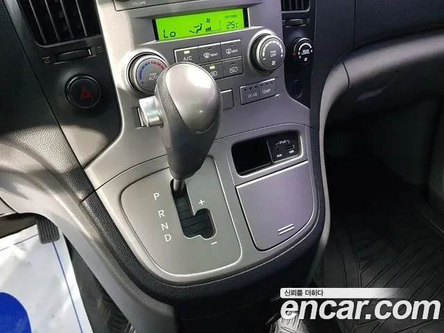 Hyundai Starex 2013 thumb 7