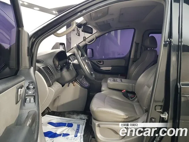 Hyundai Starex 2013 thumb 10