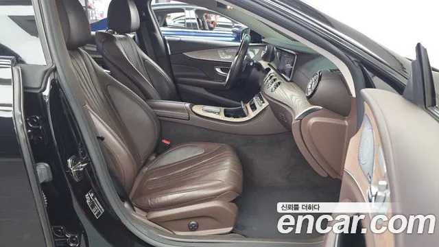 Mercedes-Benz CLS-Class 2020 thumb 11