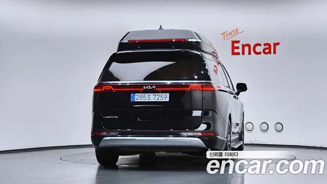 Kia Carnival 2022 thumb 4