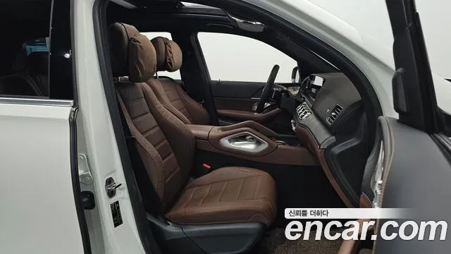 Mercedes-Benz GLS 2025 thumb 10