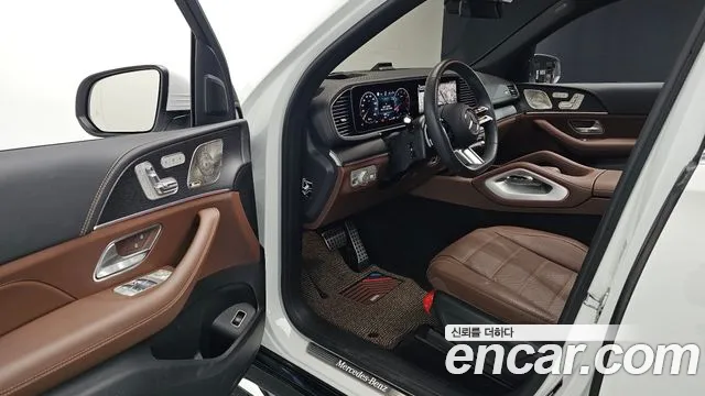 Mercedes-Benz GLS 2025 thumb 11