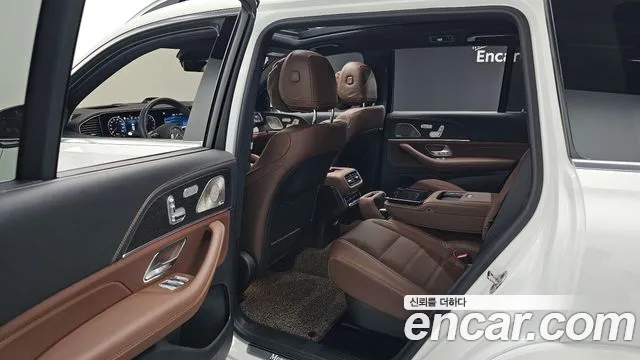 Mercedes-Benz GLS 2025 thumb 12