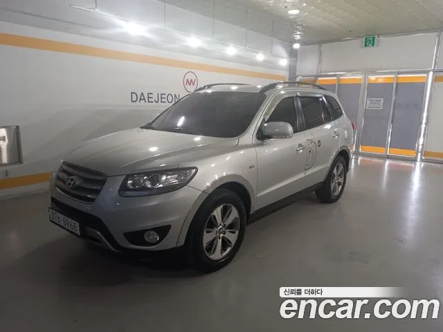 Hyundai Santa Fe 2011 thumb 2