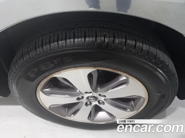 Hyundai Santa Fe 2011 thumb 6