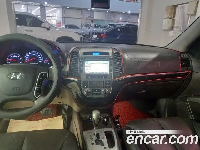 Hyundai Santa Fe 2011 thumb 7