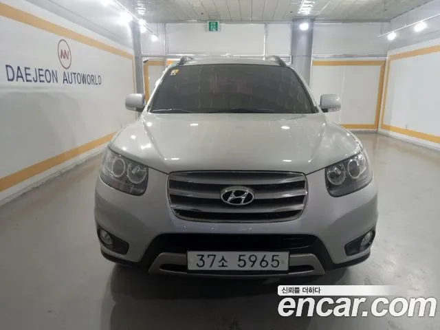 Hyundai Santa Fe 2011 thumb 11