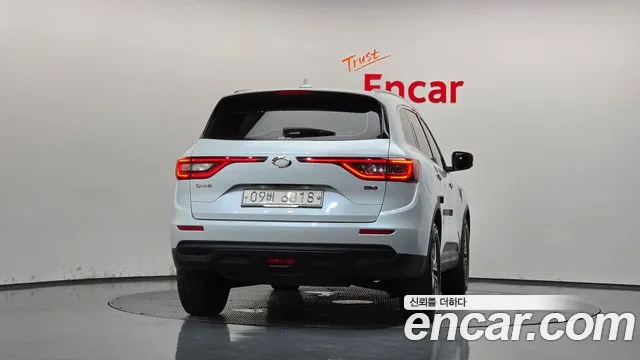 Renault-KoreaSamsung Koleos 2018 thumb 4