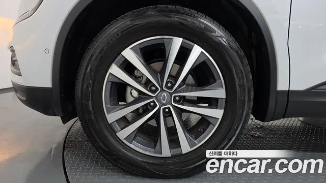 Renault-KoreaSamsung Koleos 2018 thumb 5