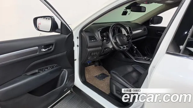 Renault-KoreaSamsung Koleos 2018 thumb 10