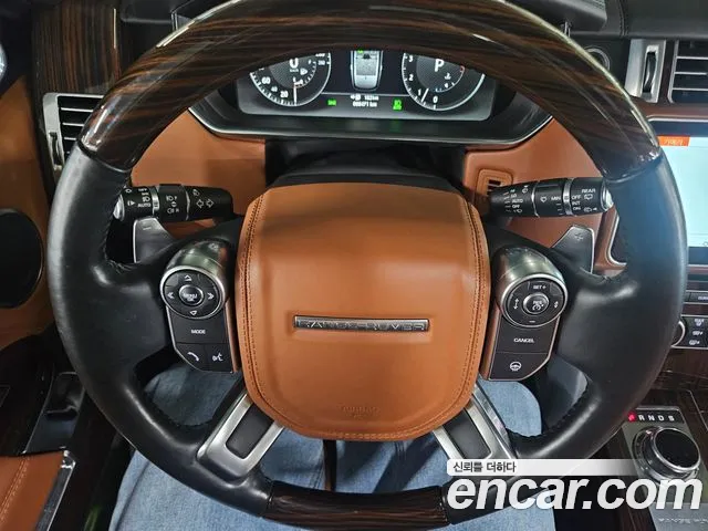 Land Rover Range Rover 2017 thumb 10