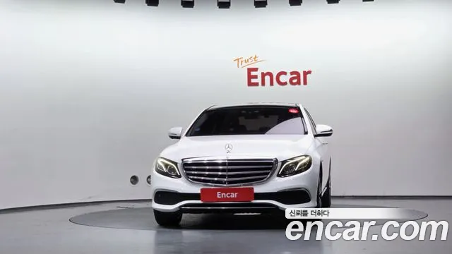 Mercedes-Benz E-Класс 2019 thumb 3