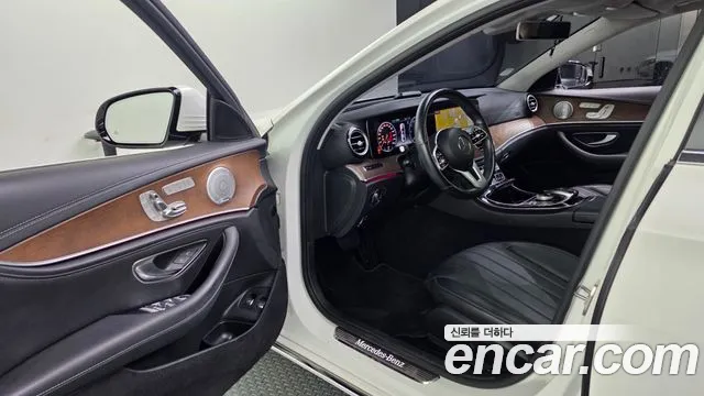 Mercedes-Benz E-Класс 2019 thumb 10