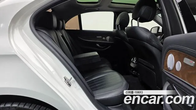 Mercedes-Benz E-Класс 2019 thumb 12