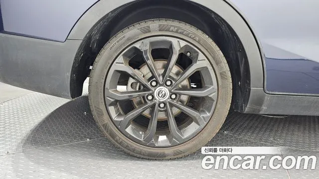 KG_Mobility_Ssangyong TIBOLI 2016 thumb 5