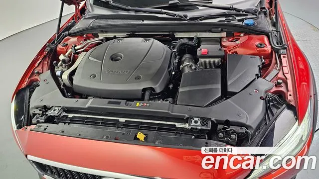 Volvo V60 2019 thumb 6