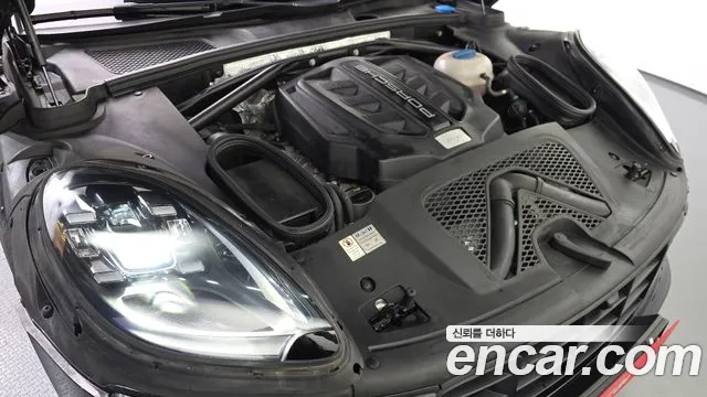 Porsche Macan 2016 thumb 6