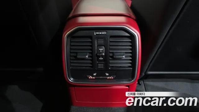 Porsche Macan 2016 thumb 10
