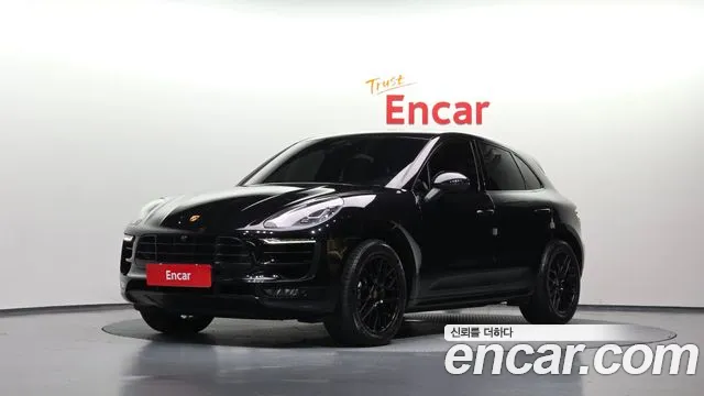 Porsche Macan 2016 thumb 12