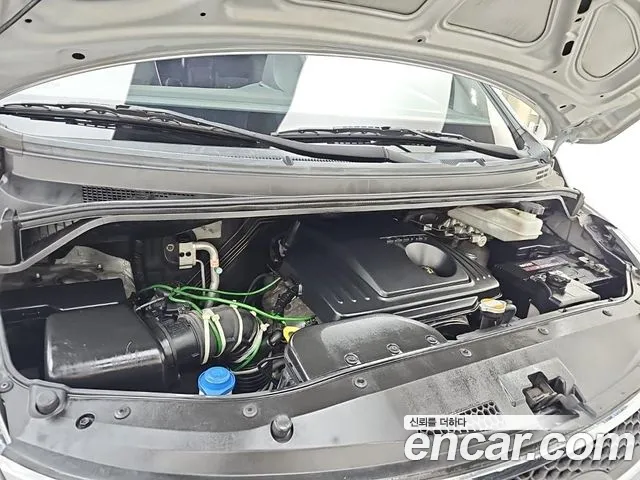 Hyundai Starex 2012 thumb 6