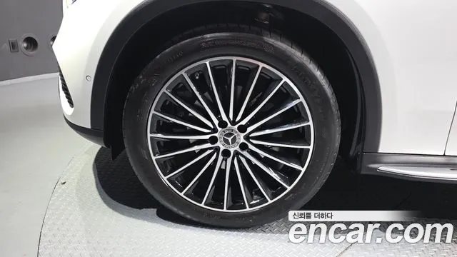 Mercedes-Benz GLC 2024 thumb 5