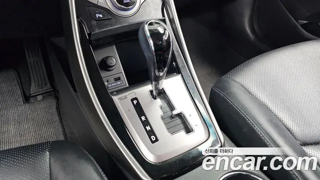 Hyundai Avante 2013 thumb 9