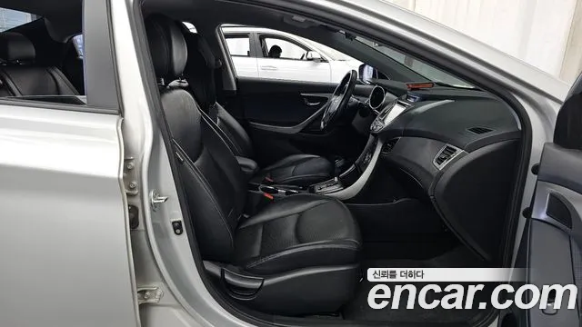 Hyundai Avante 2013 thumb 11