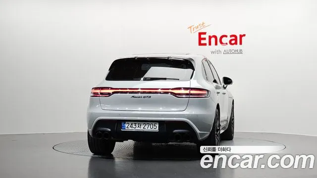 Porsche Macan 2023 thumb 4