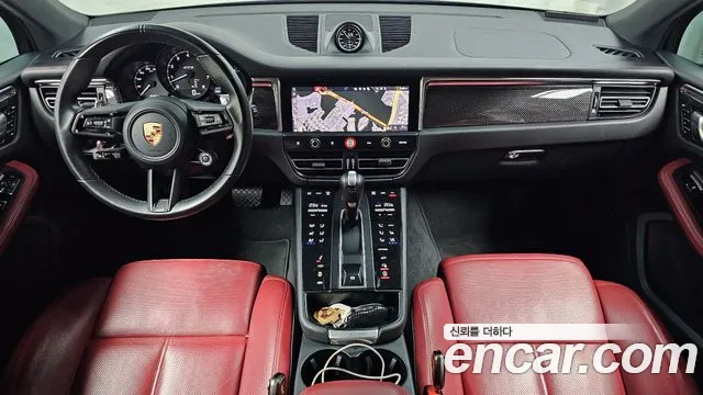 Porsche Macan 2023 thumb 7