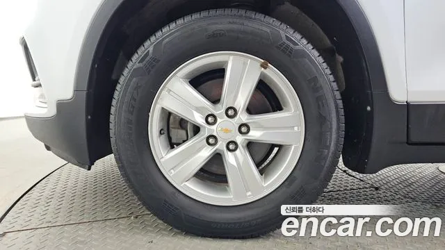 ChevroletGMDaewoo Tracker 2016 thumb 5