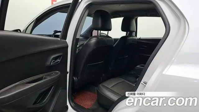ChevroletGMDaewoo Tracker 2016 thumb 11