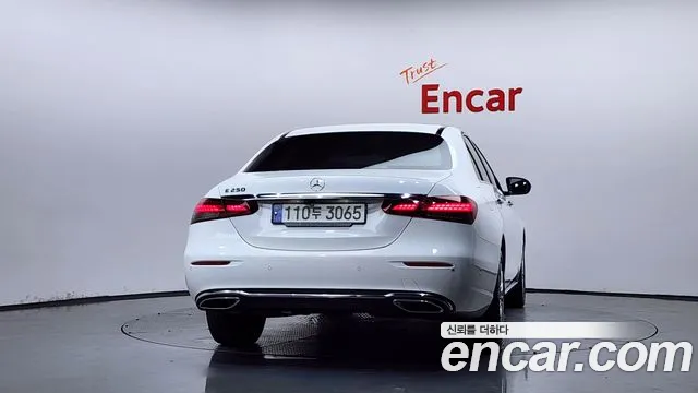 Mercedes-Benz E-Класс 2021 thumb 4