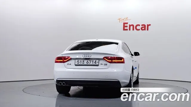 Audi A5 2014 thumb 4
