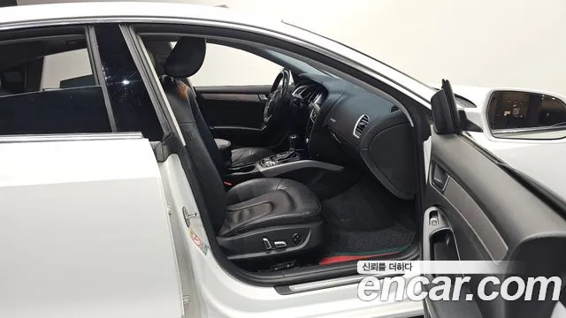 Audi A5 2014 thumb 11