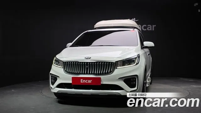 Kia Carnival 2019 thumb 3