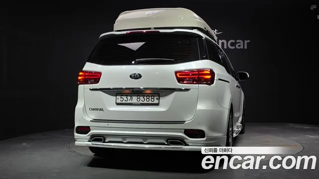 Kia Carnival 2019 thumb 4