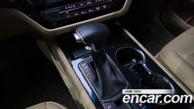 Kia Carnival 2019 thumb 9